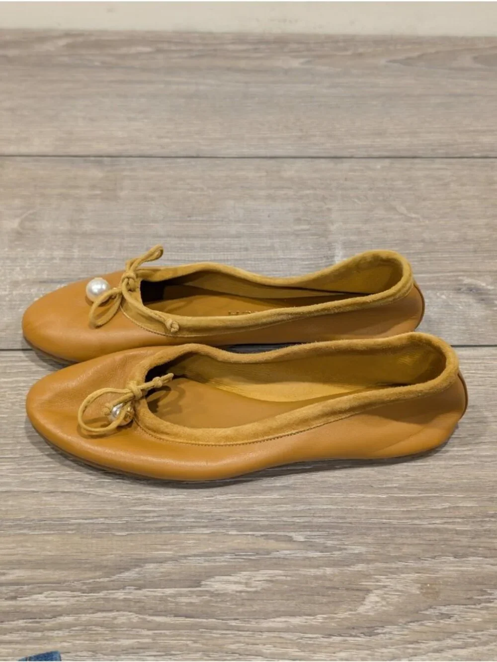 Tory Burch Tory Charm Tan Camel Leather Ballet Slip-On Flats Classic Size 6